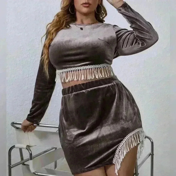 SHEIN Fringe Hem Crop Velvet Top & Skirt size XL - Picture 1 of 3